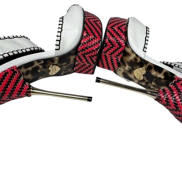 Betsey Johnson tricksy white platform stiletto heels size 8.5 - Picture 9 of 12